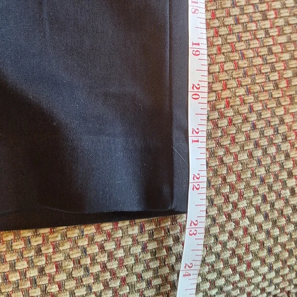St John's Bay Black Elastic Waistband Capri Pants - Picture 8 of 13